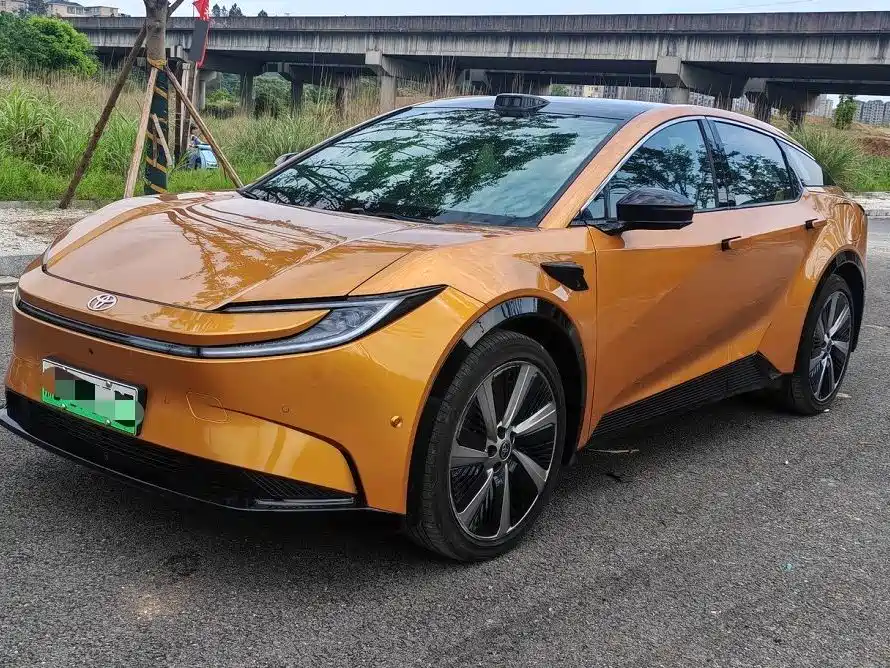 Toyota 丰田bZ5 2025