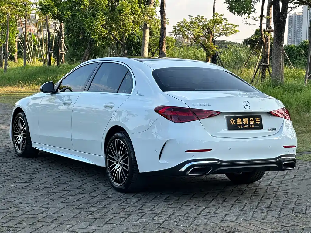 Mercedes-Benz C-Class — миниатюра 15