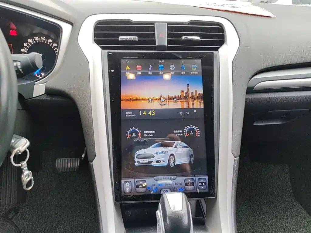 Ford Mondeo — миниатюра 13