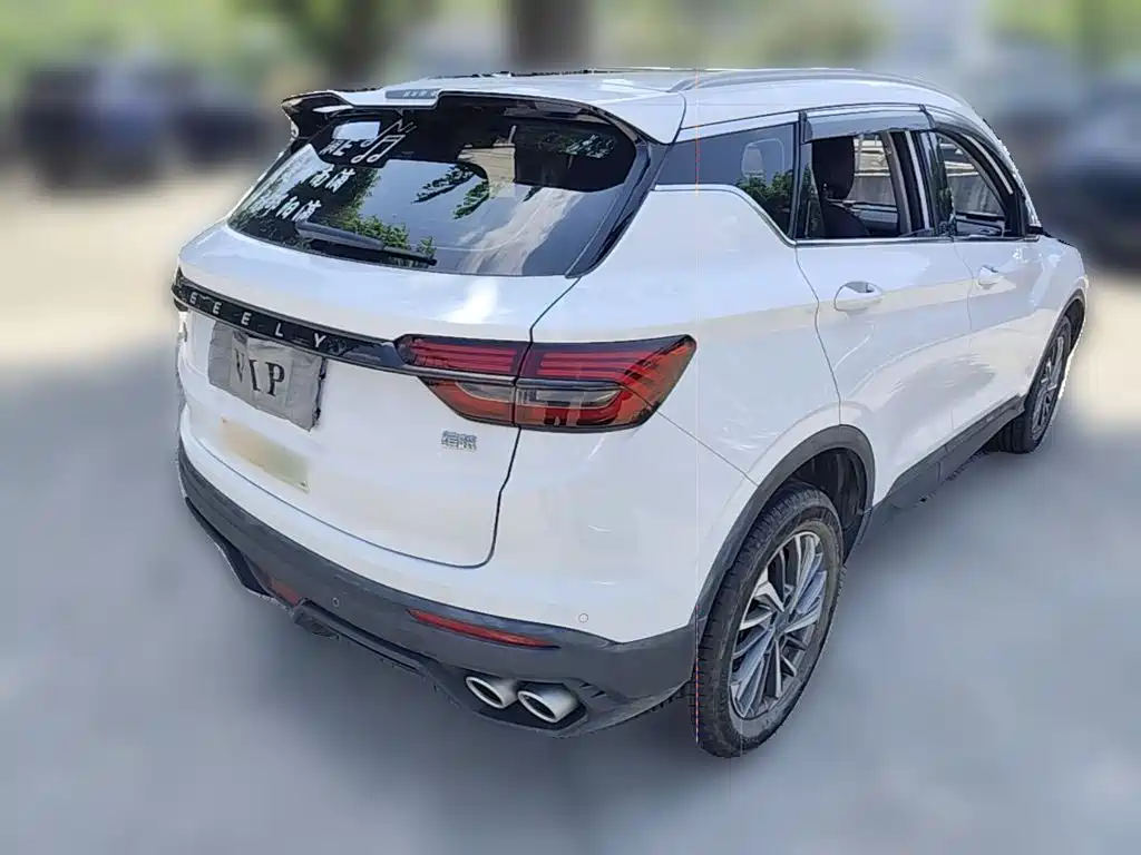 Geely Binyue — миниатюра 10