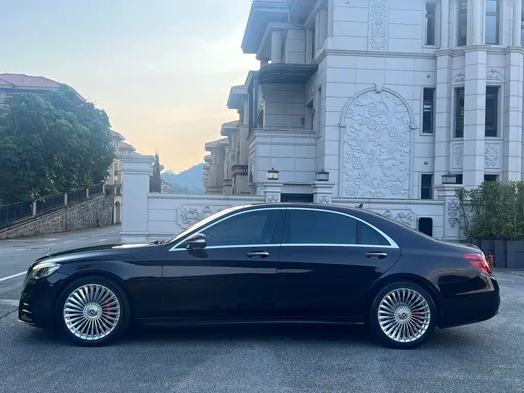 Mercedes-Benz S-Class — миниатюра 7