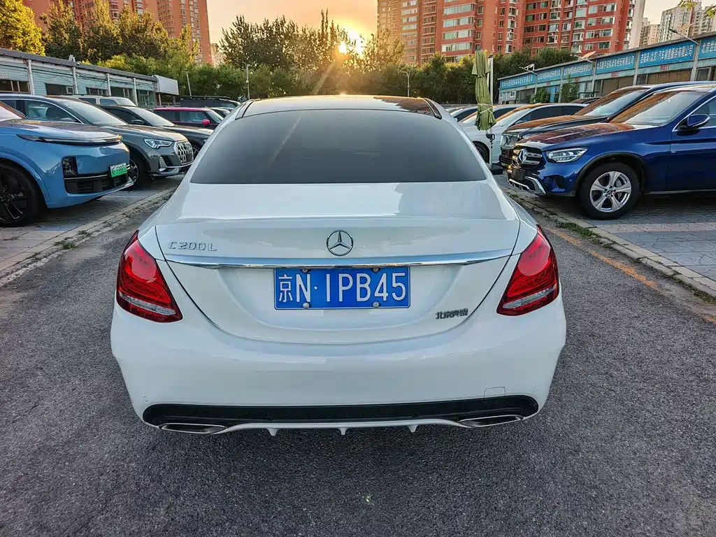 Mercedes-Benz C-Class — миниатюра 5