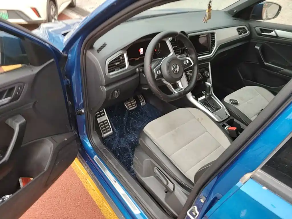 Volkswagen T-Roc — миниатюра 15