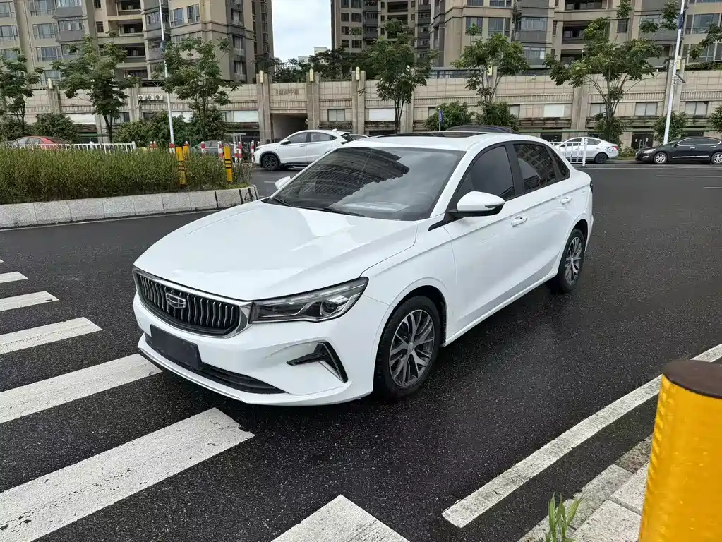 2023 Geely Emgrand GT - zdjęcie 1 z 9