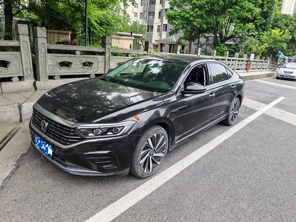 Volkswagen Passat 2022