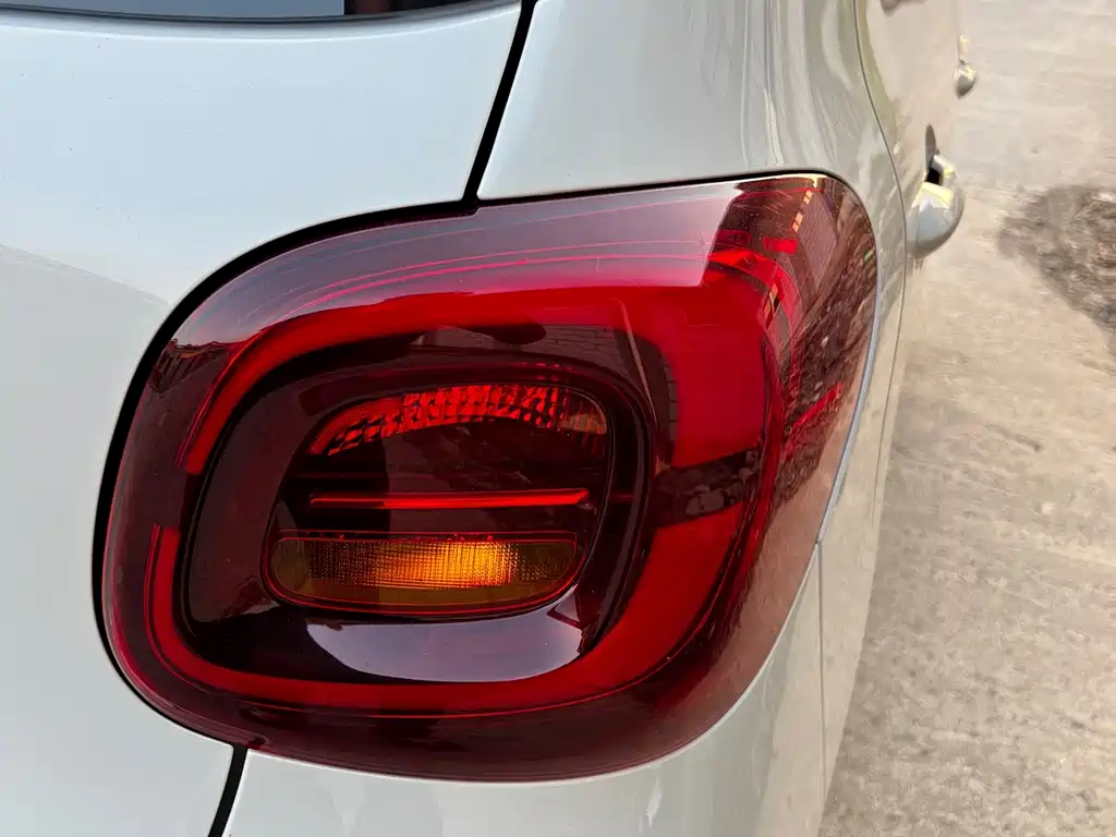Wuling MINIEV — миниатюра 20