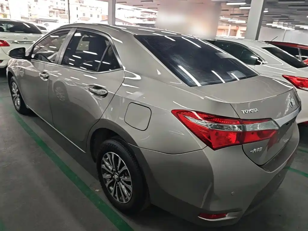 Toyota Corolla — миниатюра 5