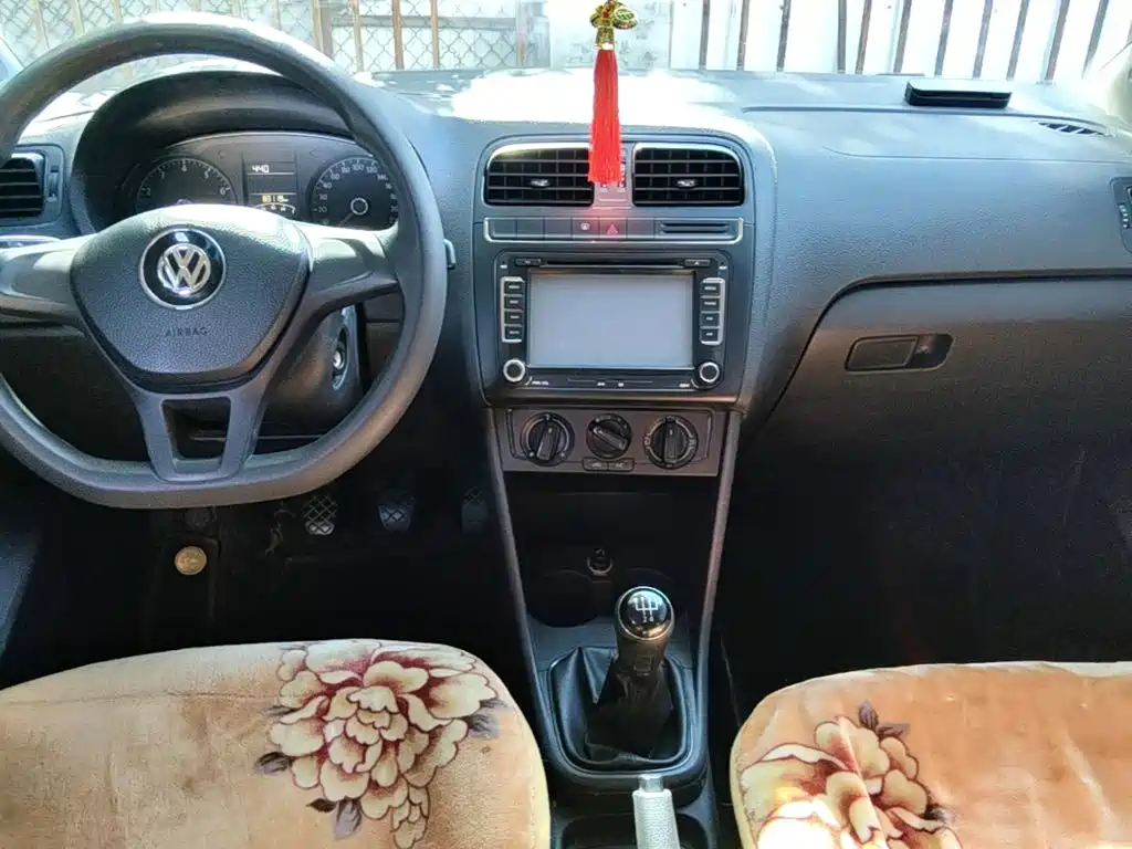 Volkswagen Polo — миниатюра 5