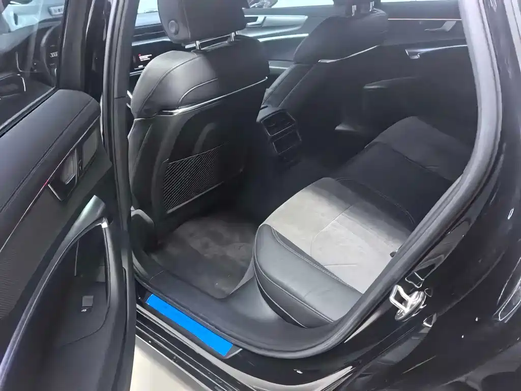 Audi A6L — миниатюра 8
