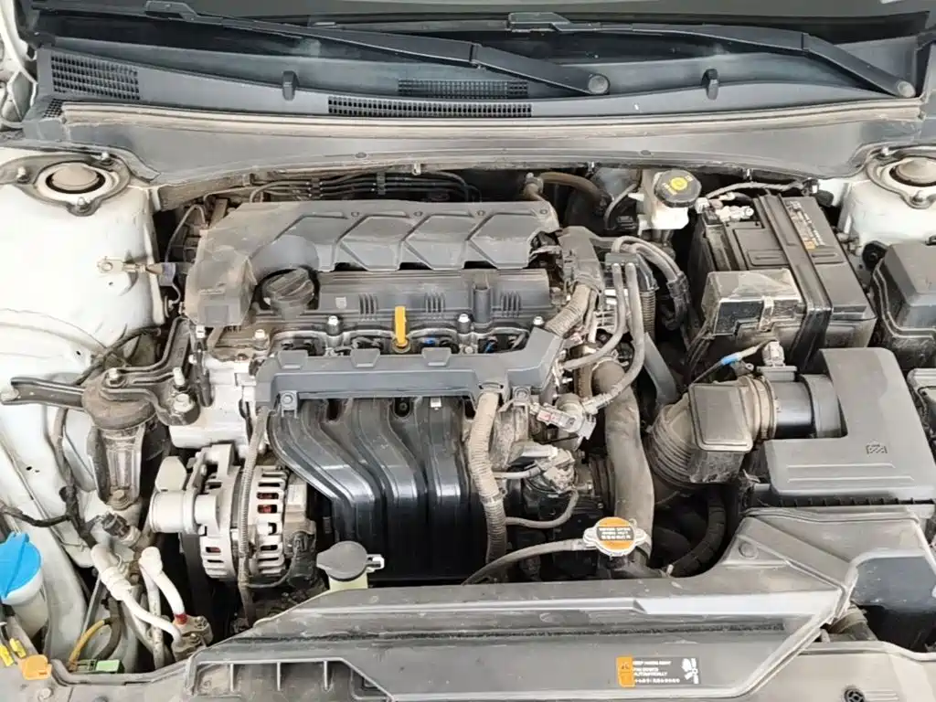 Hyundai Elantra — миниатюра 20