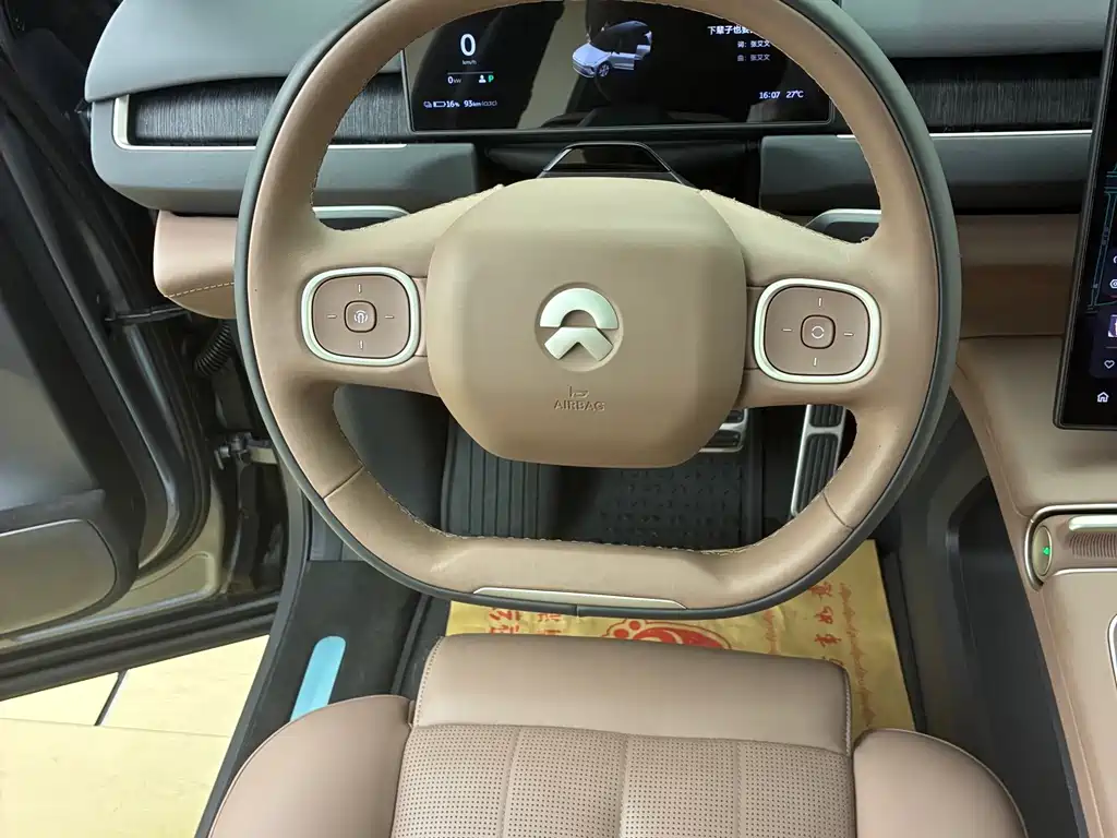NIO ES8 — миниатюра 12