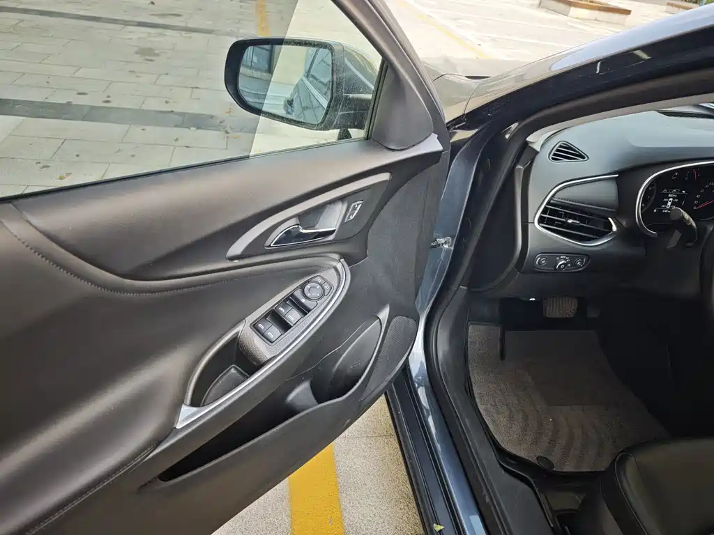 Chevrolet Malibu XL — миниатюра 11