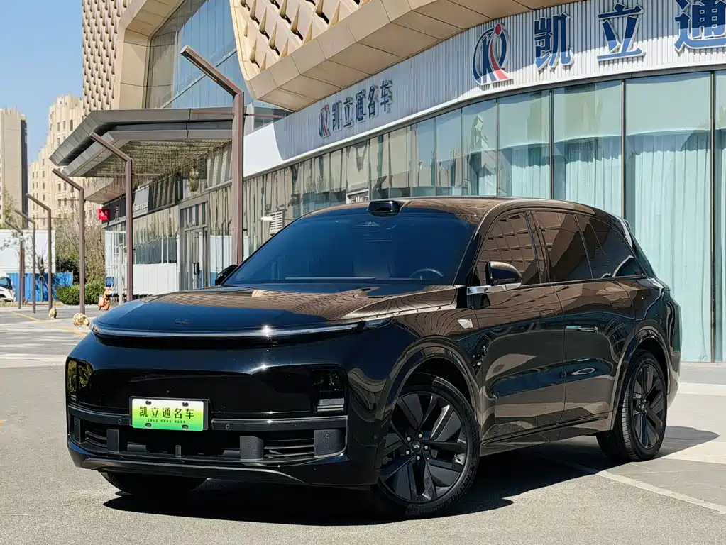 Li Auto L8