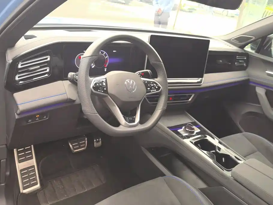 Volkswagen Tiguan L — миниатюра 12