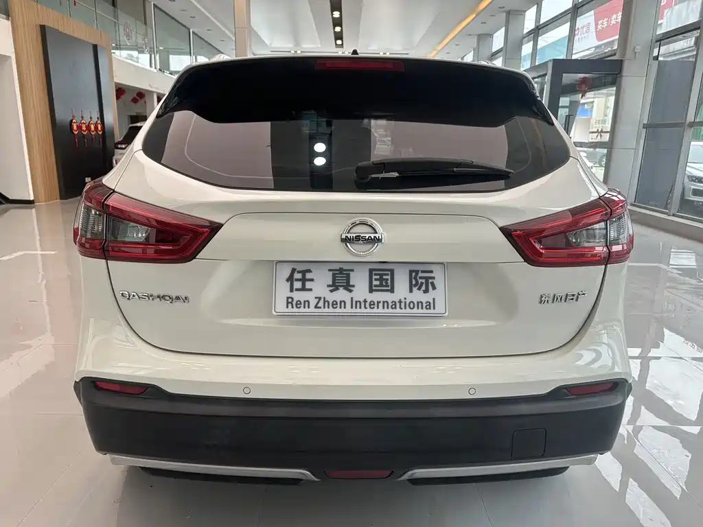 Nissan Qashqai — миниатюра 8