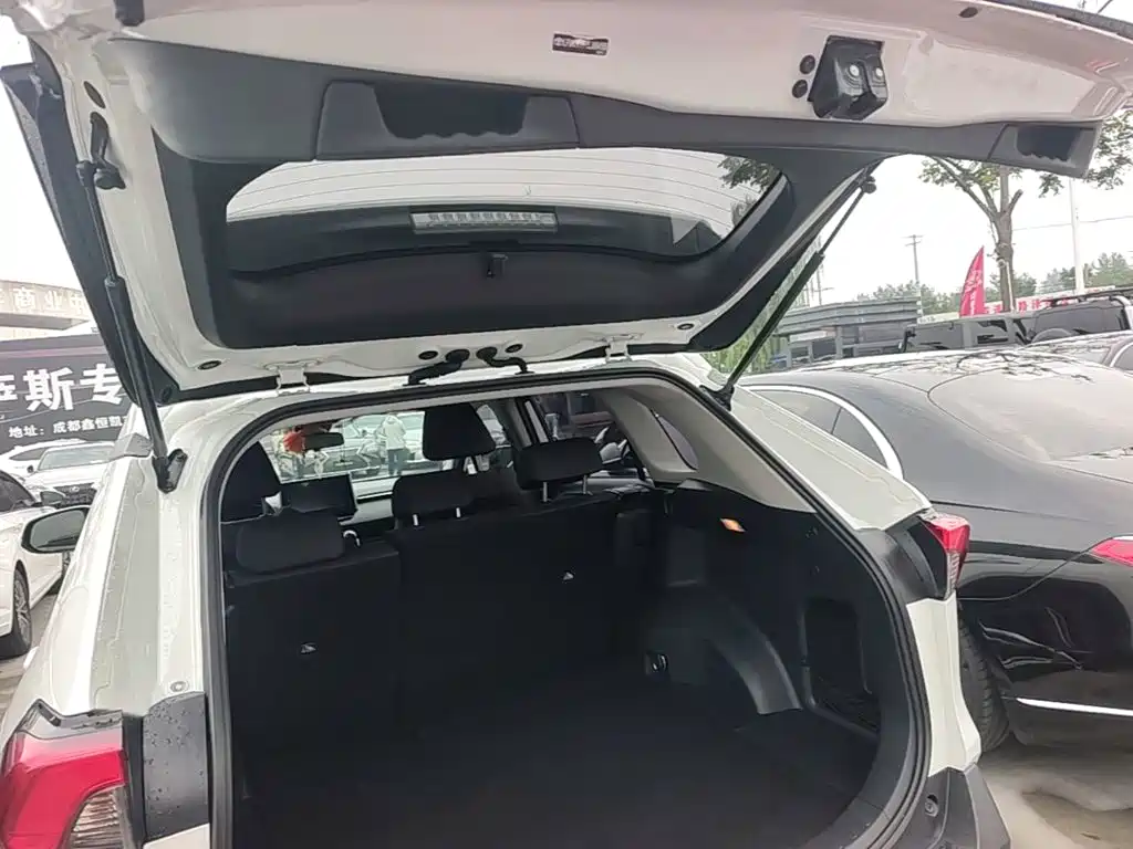 Toyota RAV4 — миниатюра 19