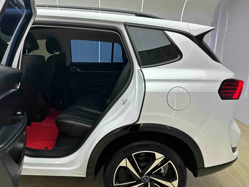 Roewe RX5 MAX — миниатюра 10