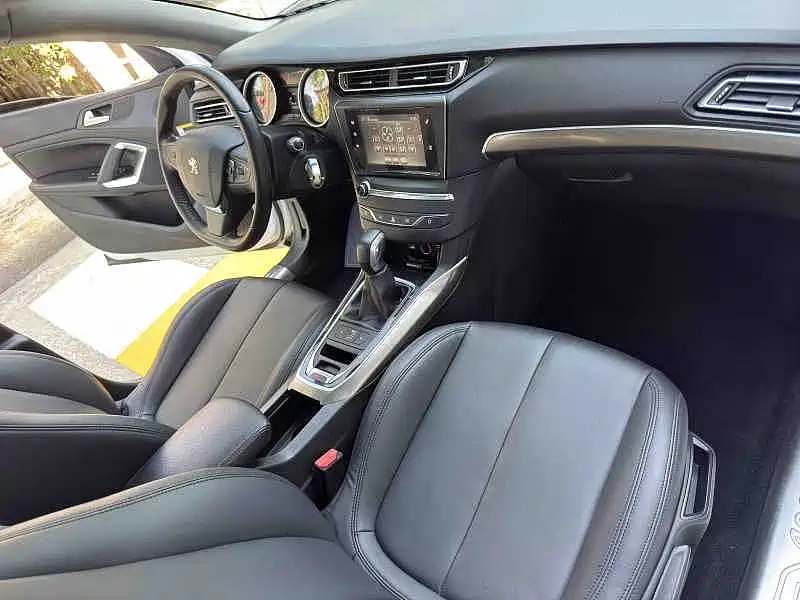 Peugeot 408 — миниатюра 4
