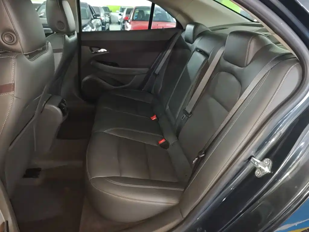 Chevrolet Malibu — миниатюра 17