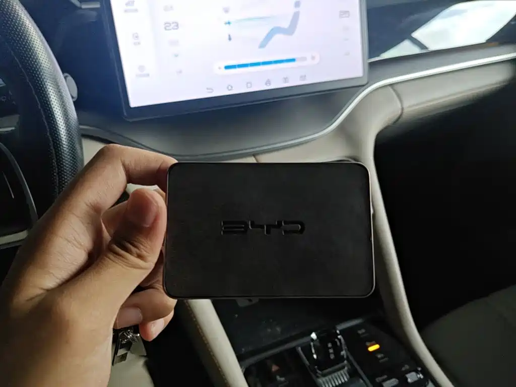 BYD PLUS New Energy — миниатюра 10