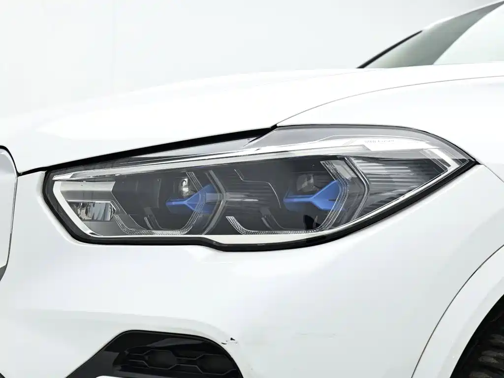 BMW X5 — миниатюра 10