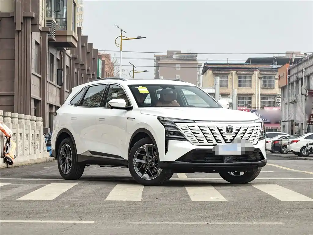 Changan Changan CS75PLUS — миниатюра 2