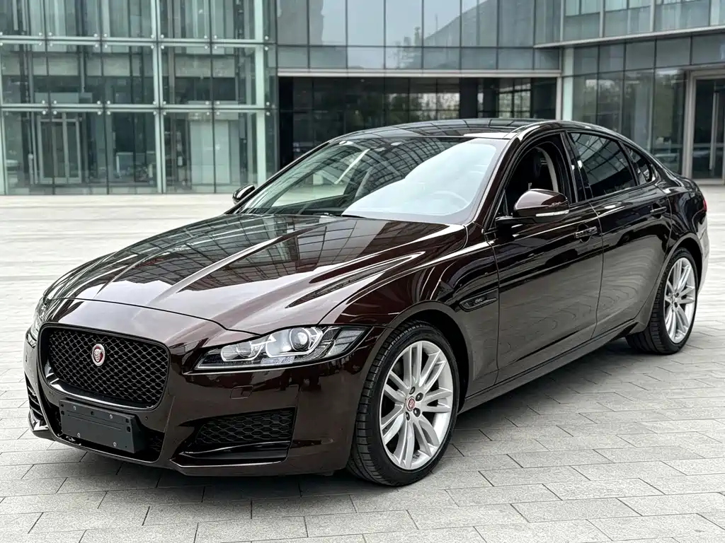 Jaguar XFL