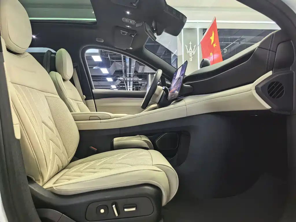 NIO ES6 — миниатюра 11