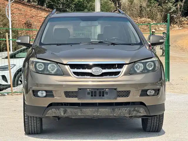 2012 BYD S6