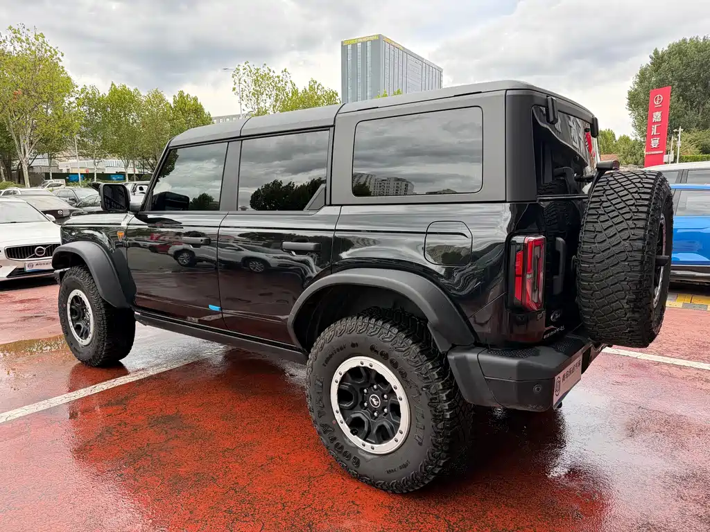 Ford Bronco — миниатюра 4