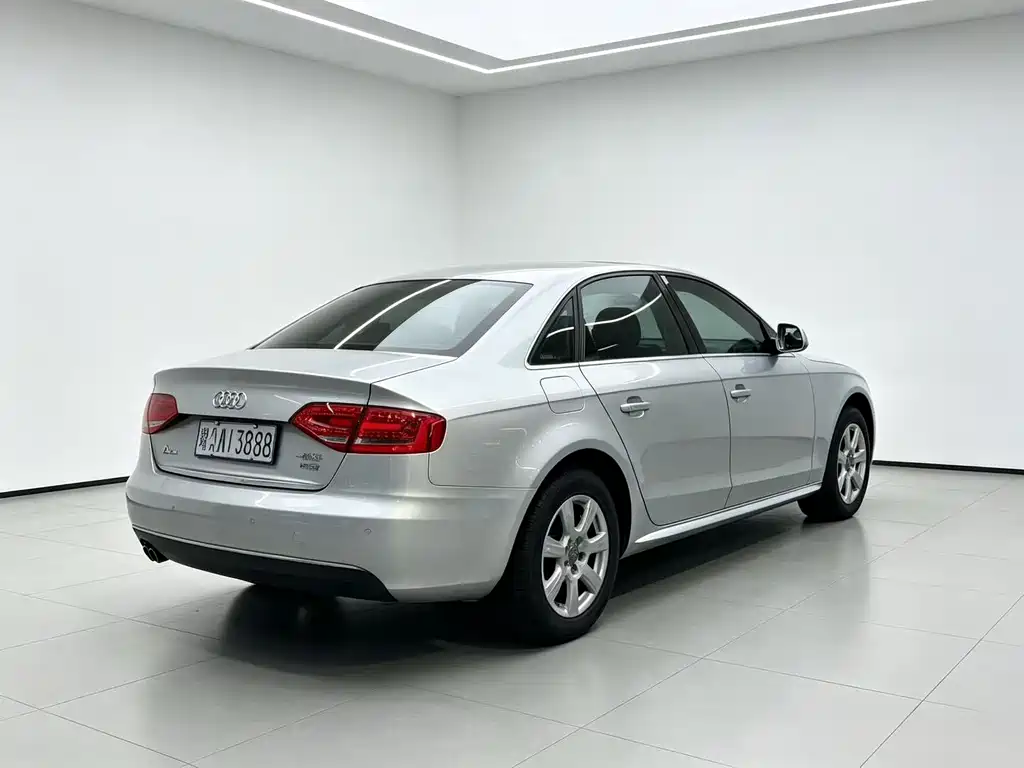 Audi A4L — миниатюра 8
