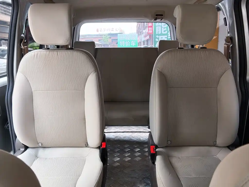 Wuling Hongguang V — миниатюра 16