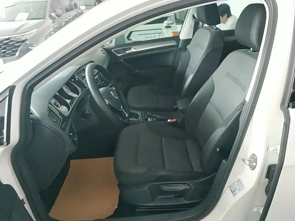 Volkswagen Golf — миниатюра 15