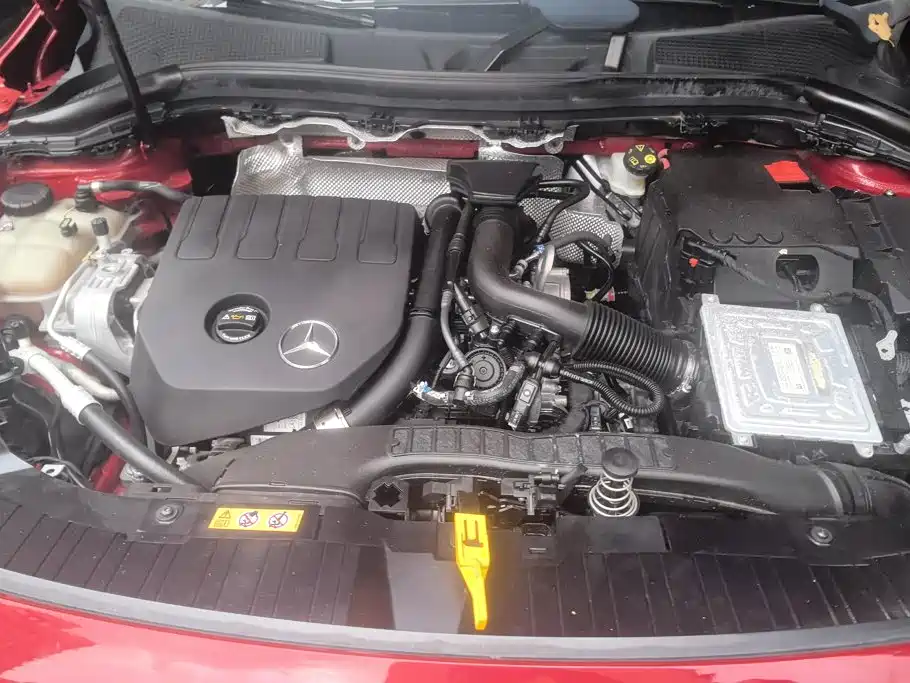 Mercedes-Benz GLA — миниатюра 10