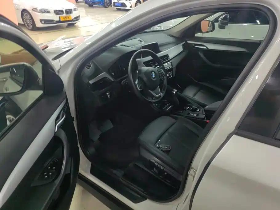 BMW X1 — миниатюра 9