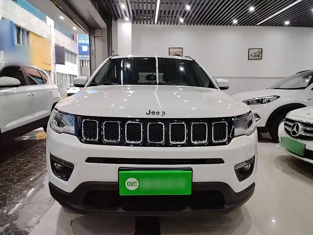 Jeep Compass — миниатюра 3