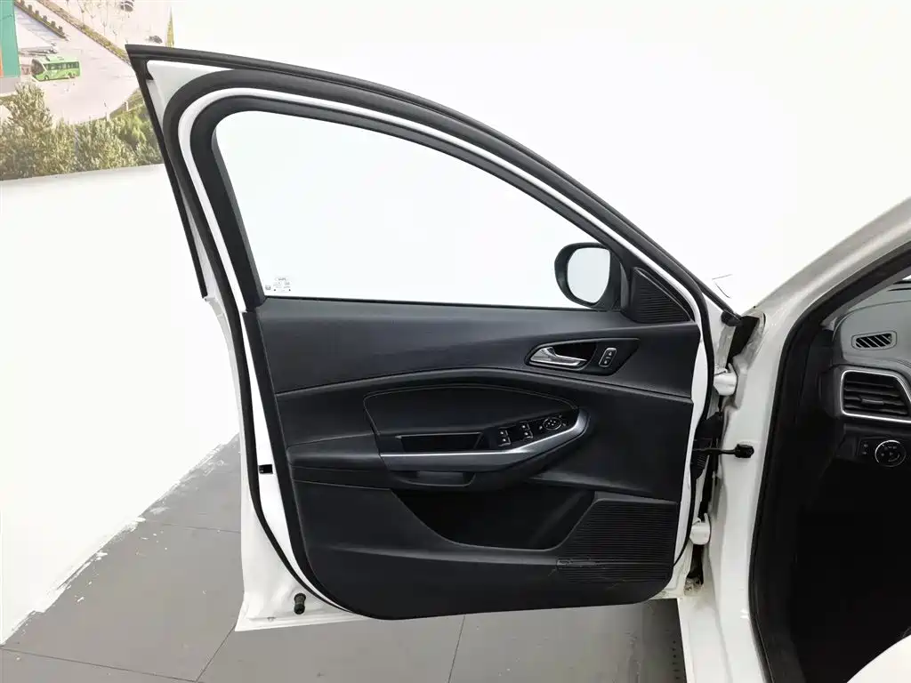 Ford Escort 2019 1.5L AT Enjoy