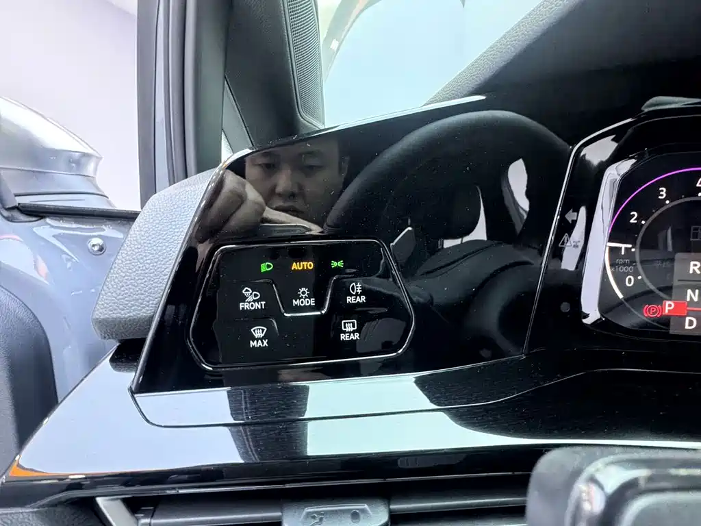 Volkswagen Golf — миниатюра 15