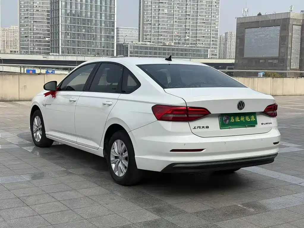 VOLKSWAGEN LAVIDA PURE ELECTRIC