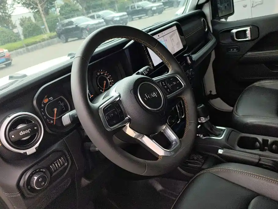 Jeep Wrangler — миниатюра 15