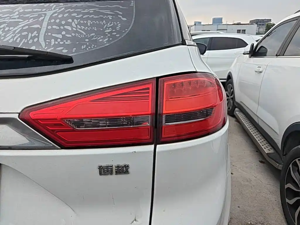 Geely Boyue — миниатюра 8