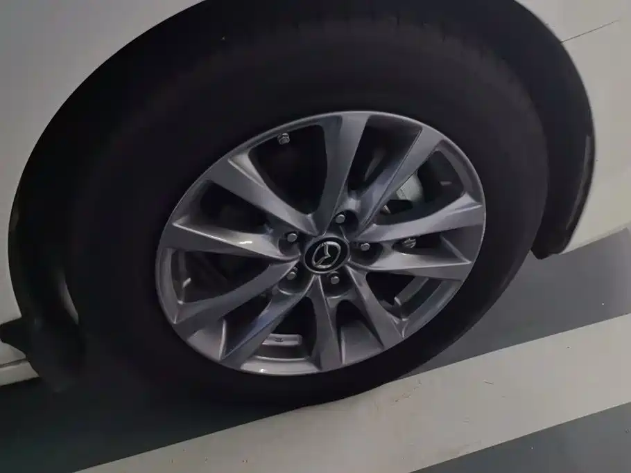 Mazda 3 Axela — миниатюра 6