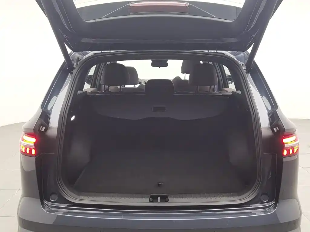 Geely Xingyue L — миниатюра 16