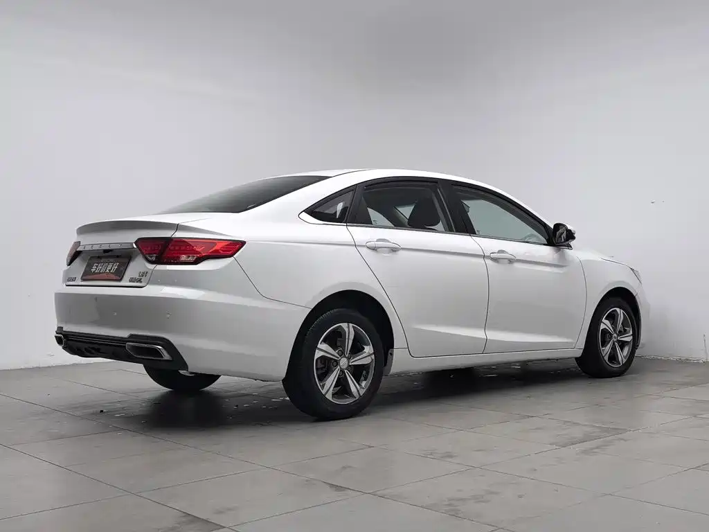 Geely Emgrand GL — миниатюра 2