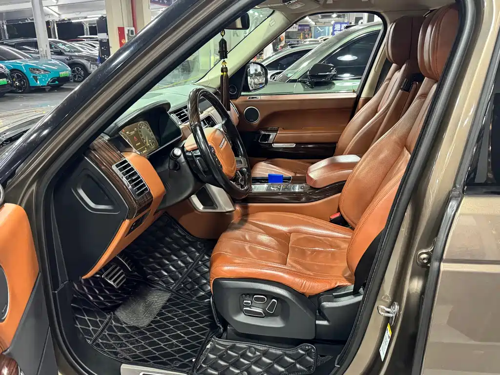 Land Rover Range Rover — миниатюра 2