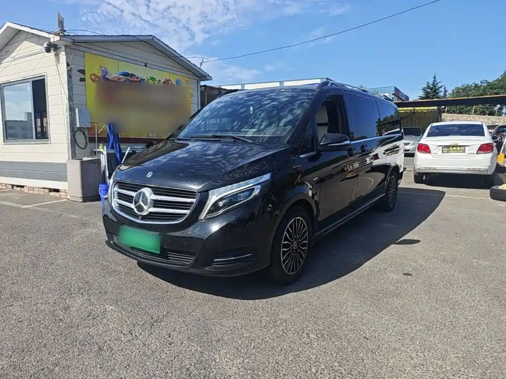 Mercedes-Benz V-Class
