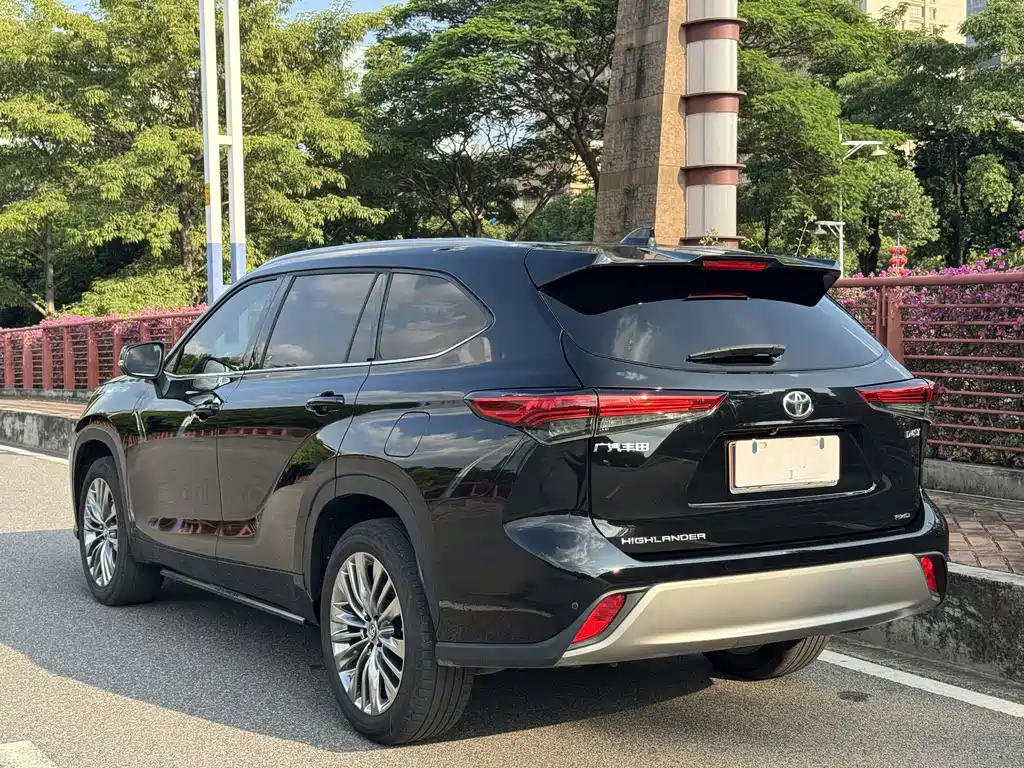 Toyota Highlander — миниатюра 5