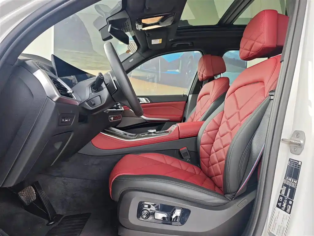 BMW X5 2025 xDrive 30Li Premium M Sport