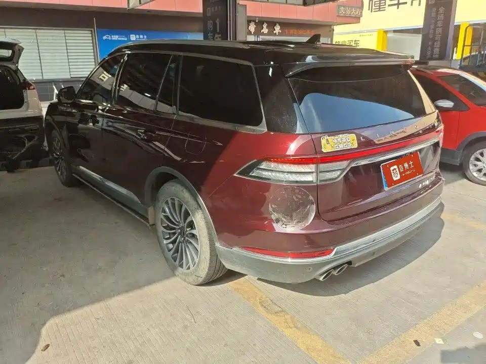 Lincoln Aviator — миниатюра 2