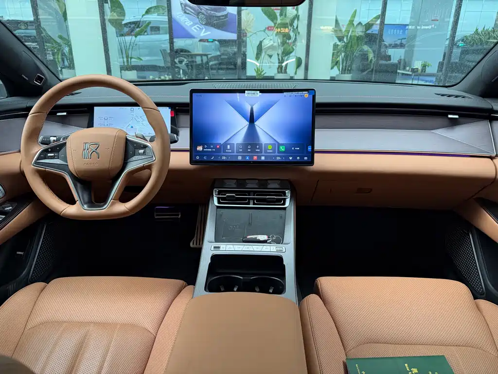 BYD Han L — миниатюра 7